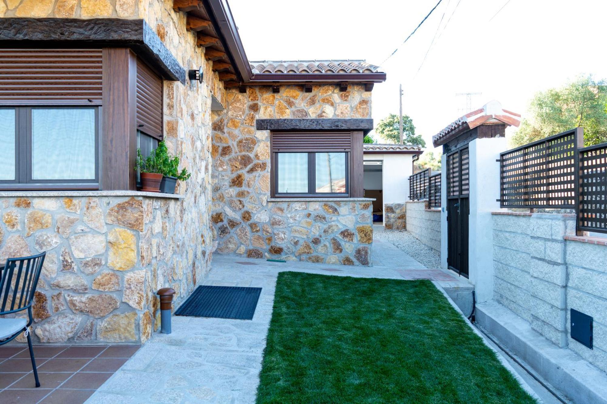 Casa Rural Madre Maravillas Navalcan Exterior photo